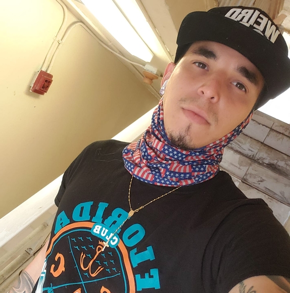 Profile Picture of Moises Reyes (@ogbedi1989) on Poshmark