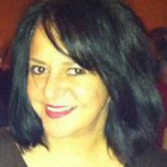Profile Picture of Vikki Pachera (@vpachera) on Poshmark