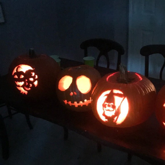 Profile Picture of Blas Guevara (@blas_guevara) on Poshmark