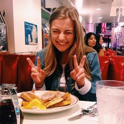 Profile Picture of Lily Jayne Mark (@lilyjaynemark) on Twitter