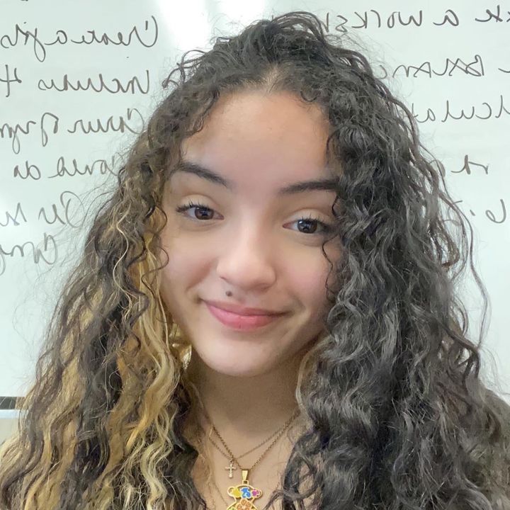Profile Picture of   Hailey Lara 👻... (@haileylara_) on Tiktok