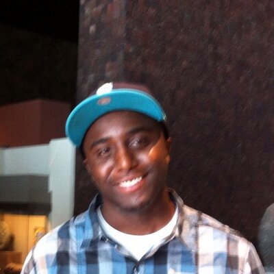 Profile Picture of Aaron Smalls (@snakks22) on Twitter