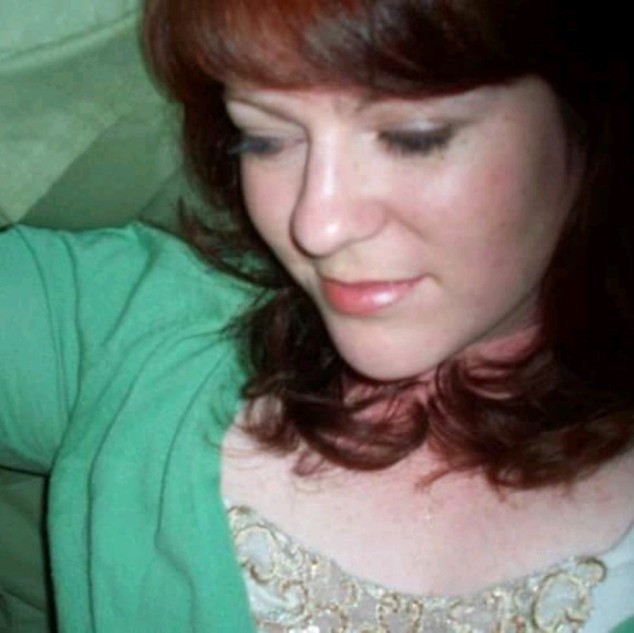 Profile Picture of Carey Corrigan (@tiernan_taylor) on Poshmark
