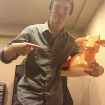 Profile Picture of Jacob Kahn (@jacobsquarehead) on Twitter