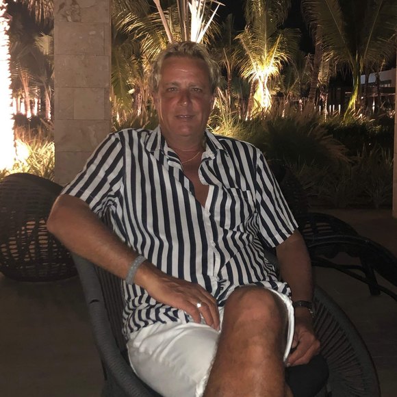 Profile Picture of Michel Vincent (@michel48vincent) on Poshmark