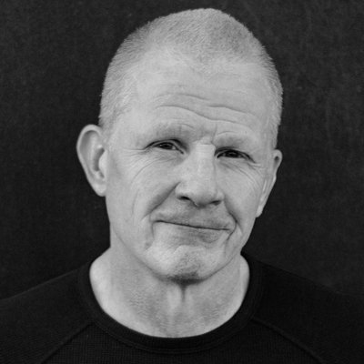 Profile Picture of Ian David (@blokewriter) on Twitter