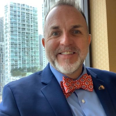 Profile Picture of Michael Hay (@papa_squirrel) on Twitter