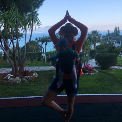 Profile Picture of Claire Ewing (@ClaireRoo21) on Twitter