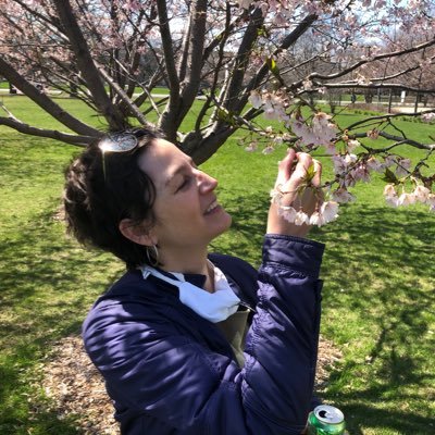 Profile Picture of Valerie Wallace (@valeriemartt) on Twitter