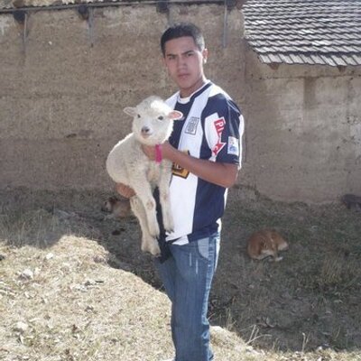 Profile Picture of Christopher (@TanakaGrone) on Twitter