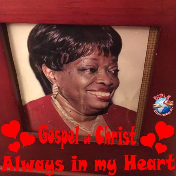 Profile Picture of Maxine Wright (@mw7267618) on Poshmark
