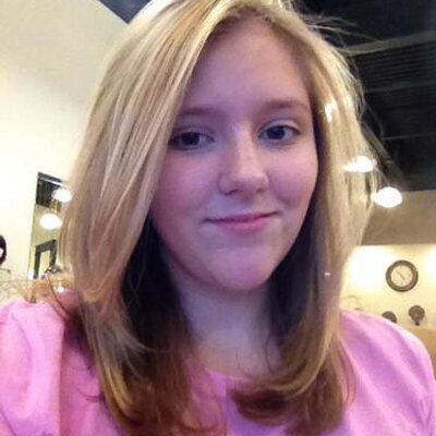 Profile Picture of Alexa Beck (@AlexaBeckRawr) on Twitter