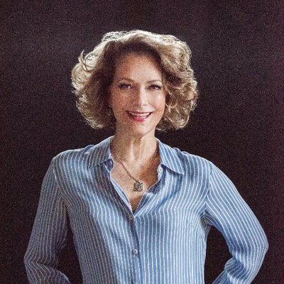 Profile Picture of Mari Pat Varga (@MPVarga) on Twitter