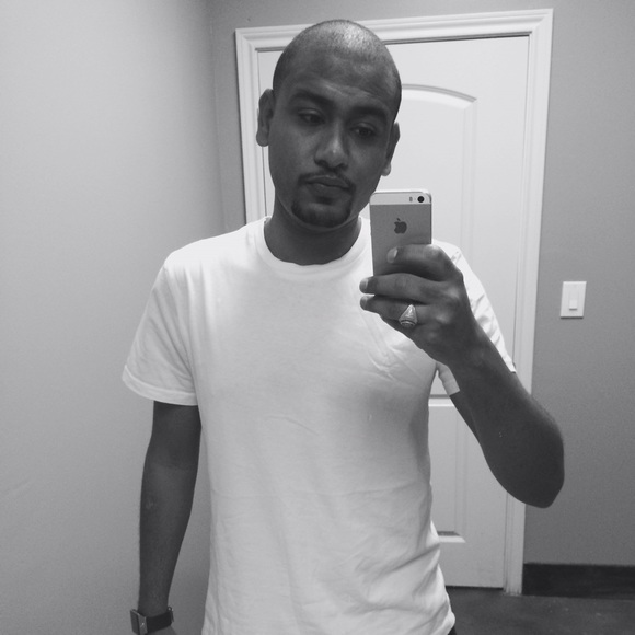 Profile Picture of Abdelkarim Salih (@abdelkarim89) on Poshmark