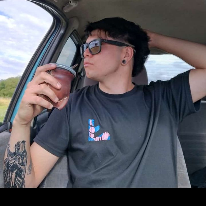 Profile Picture of christopher fuenzali (@christo.plaza) on Tiktok