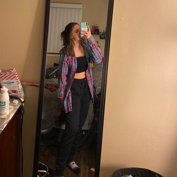 Profile Picture of Carli Tichy (@_carli_27) on Poshmark