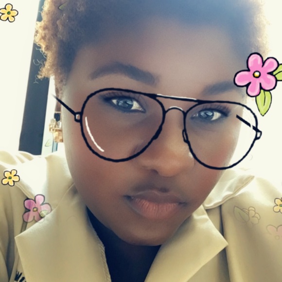 Profile Picture of Deborah Addo (@mrsdegrant) on Poshmark