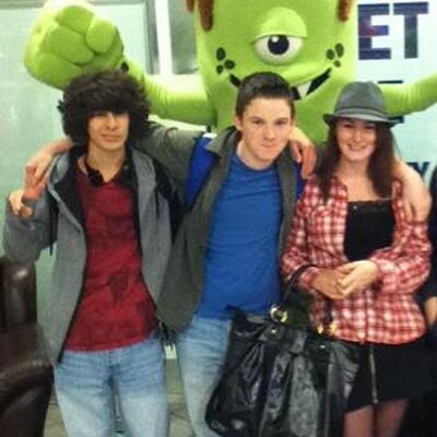 Profile Picture of Andrew Diviney (@andydrew009) on Twitter