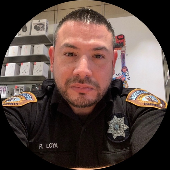 Profile Picture of Richard Loya jr (@richloya79) on Poshmark