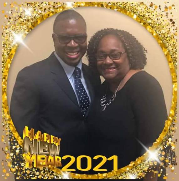 Profile Picture of Linnette Jackson (@linnettejackson) on Poshmark