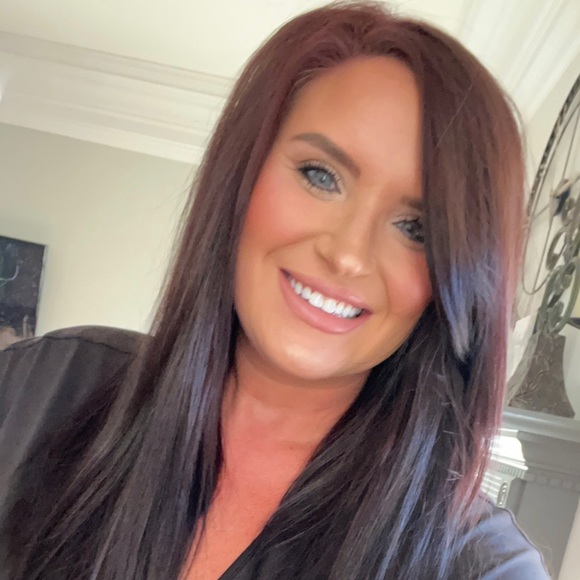 Profile Picture of Patches England (@patchesengland) on Poshmark