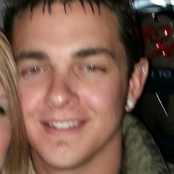 Profile Picture of Kyle Martin (@kylem2018) on Poshmark