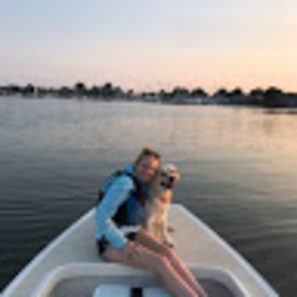 Morgan Handly - Poshmark Profile Picture of Morgan Handly (@mhandly03) on Poshmark