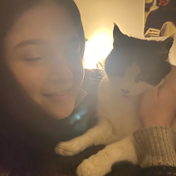 Profile Picture of Darcy Foale (@darcy1160) on Poshmark