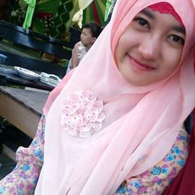 Profile Picture of Lisa Juniarti (@icha_lye) on Twitter