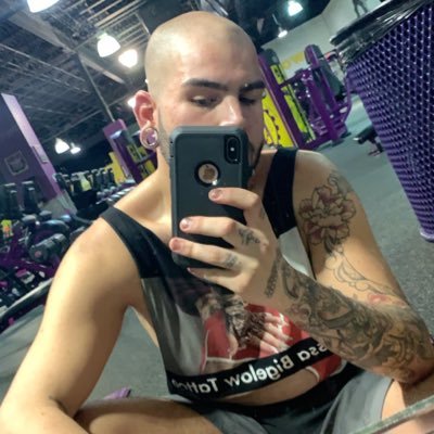 Profile Picture of Matthew Quintero (@matthew60674285) on Twitter