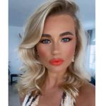 Profile Picture of A D R I A N A 💫 (@adrianebowes) on Instagram