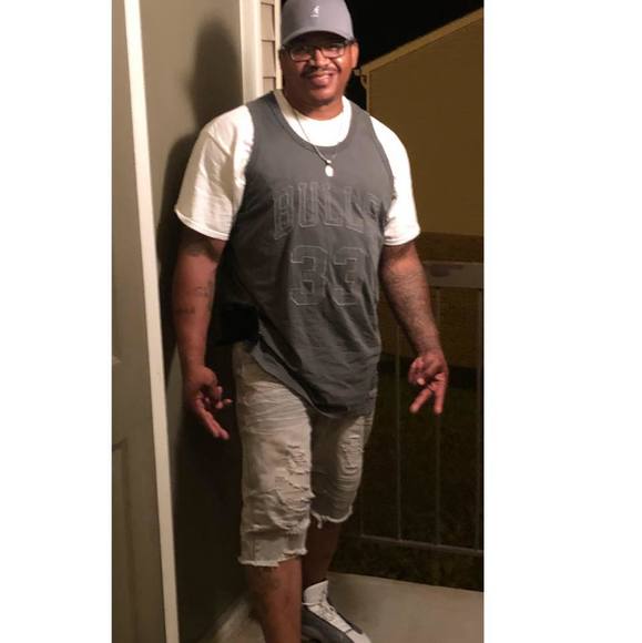 Profile Picture of Derrick John (@derrick_john) on Poshmark