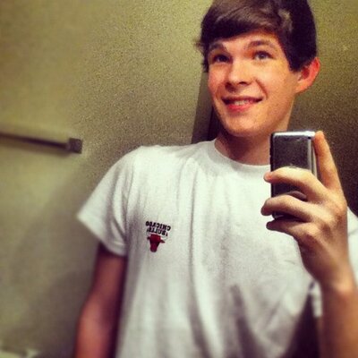 Profile Picture of Joshua (@JoshSpeaksPeace) on Twitter