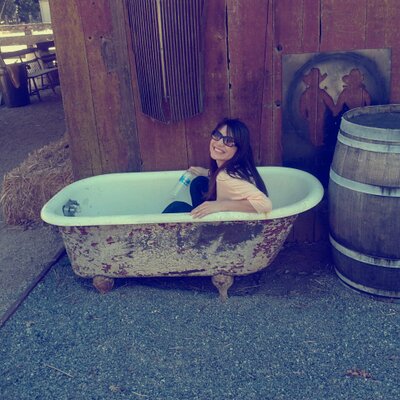 Profile Picture of Amber Robles (@AmberRobles28) on Twitter