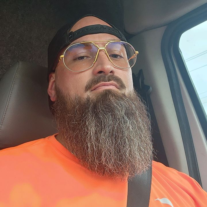 Profile Picture of devin (@dmfmun) on Tiktok