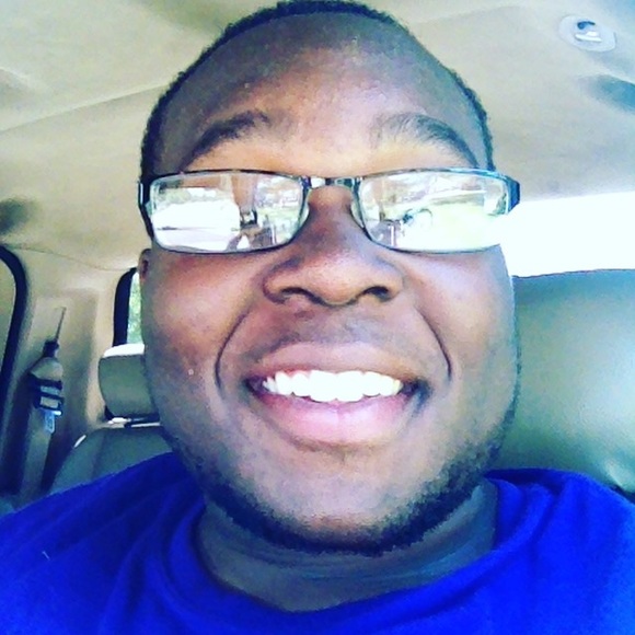 Profile Picture of Rashad Hall (@rhall19) on Poshmark