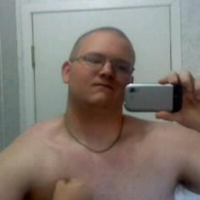 Profile Picture of Brian Hollifield (@badboyblueberry) on Twitter