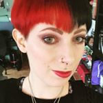 Profile Picture of Elisa Weiß: Berlin (@black.glitter_makeupartist) on Instagram