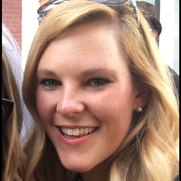 Profile Picture of Emily Mccomb (@enmccomb) on Poshmark