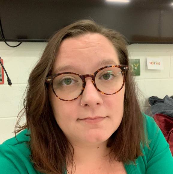 Profile Picture of Kate Collier (@kec0812) on Poshmark