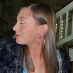 Profile Picture of Caroline Summersgill (@caro_closetcleanout) on Instagram