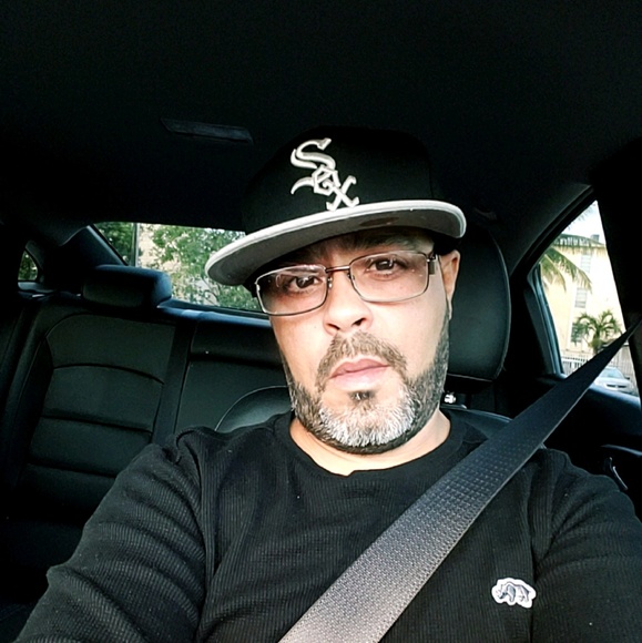 Profile Picture of Felix Ramirez (@felbo333) on Poshmark