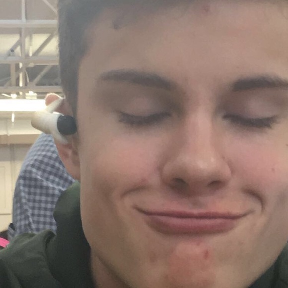 Profile Picture of Kyle Martin (@keekle) on Poshmark