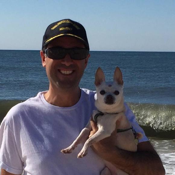 Bradford Billet - Poshmark Profile Picture of Bradford Billet (@bbillet) on Poshmark