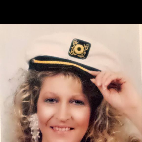 Profile Picture of Connie Haley (@conniehaley79) on Poshmark