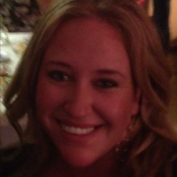 Profile Picture of Noel Cuellar (@mermaidsf76) on Poshmark