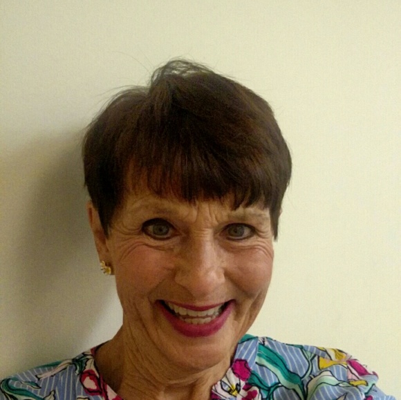 Profile Picture of Annette Seybert (@annetteseybert) on Poshmark