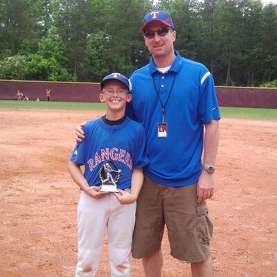 Profile Picture of Jon Goolsby (@jgoo17) on Twitter