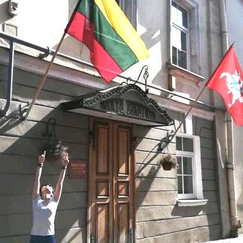 Profile Picture of tea burrows (@teacup499) on Tiktok