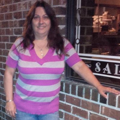 Profile Picture of Reba Hart Hughes (@RebaHug94538779) on Twitter